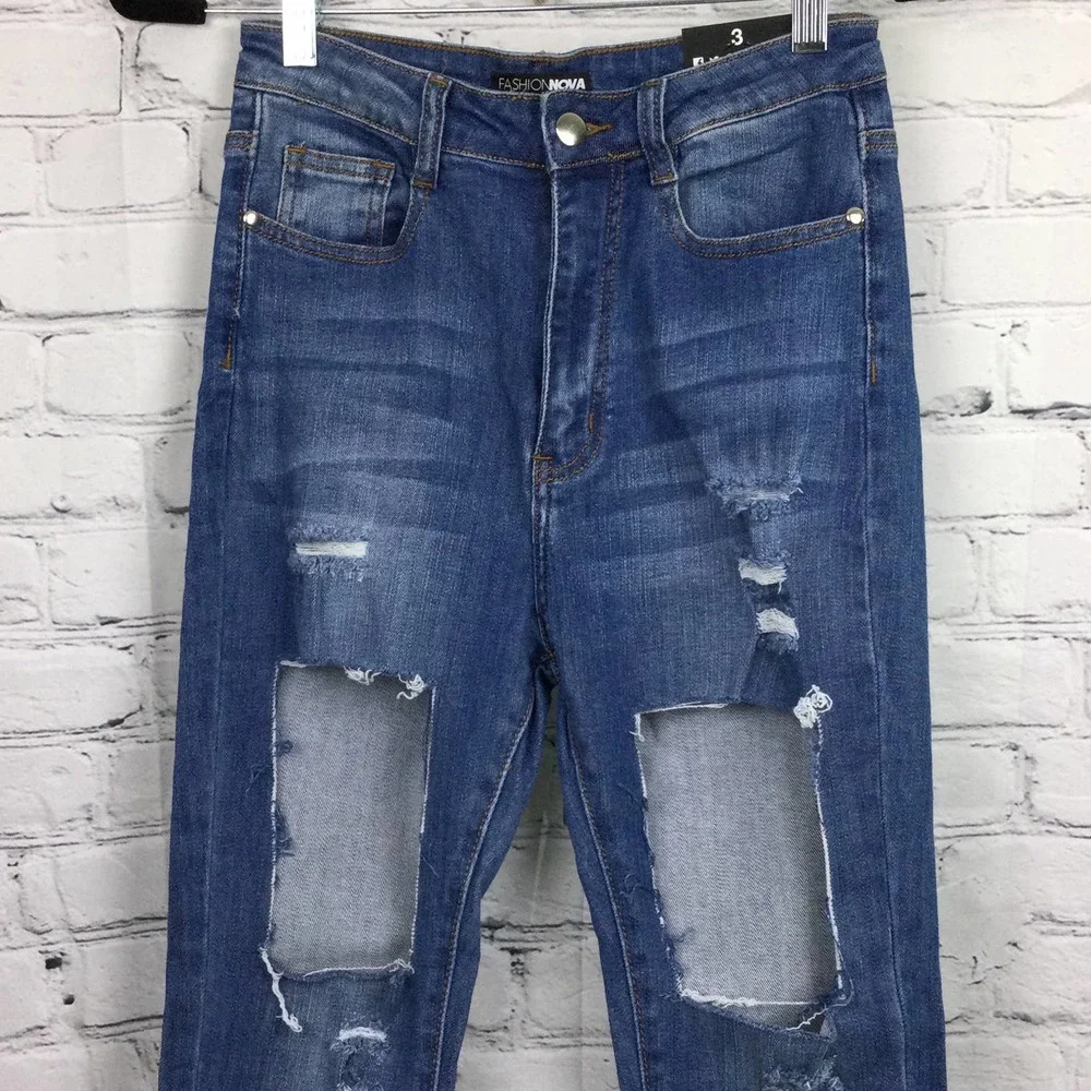 NWT Fashion Nova Dyanne Blue Medium Wash High Rise Denim Jean Juniors Size 3 - Picture 2 of 13